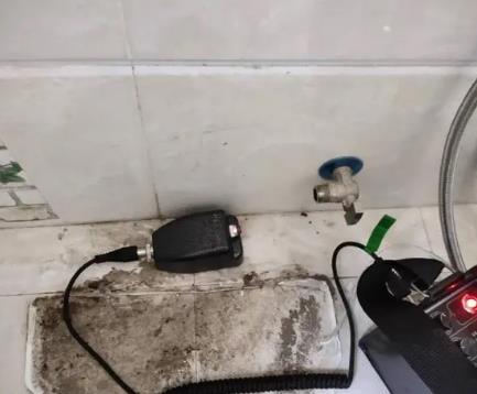 安龙屋顶漏水维修公司分享下卫生间漏水的危害及解决方法